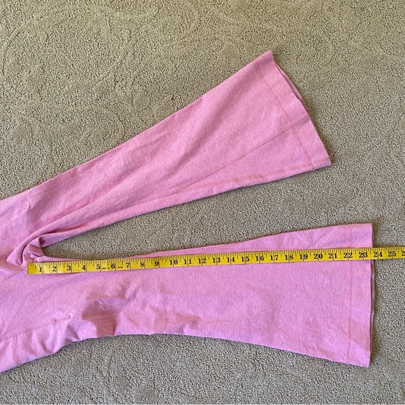 Athleta Girl Size Youth 7 High Rise Natural Play Stash Flare Pant Baby Pink - Picture 4 of 9